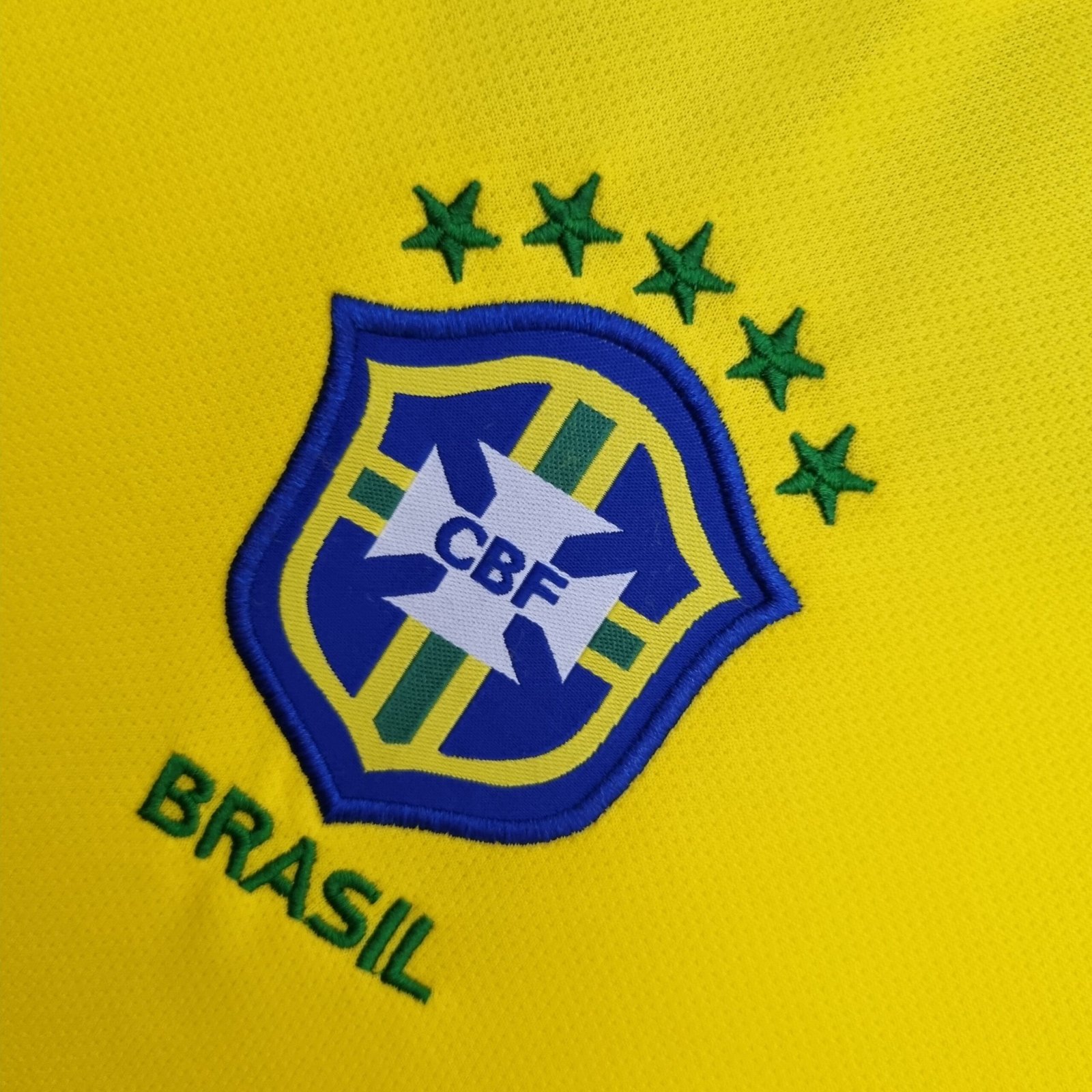 Camiseta Brasil CBF Retro Clásica 2004