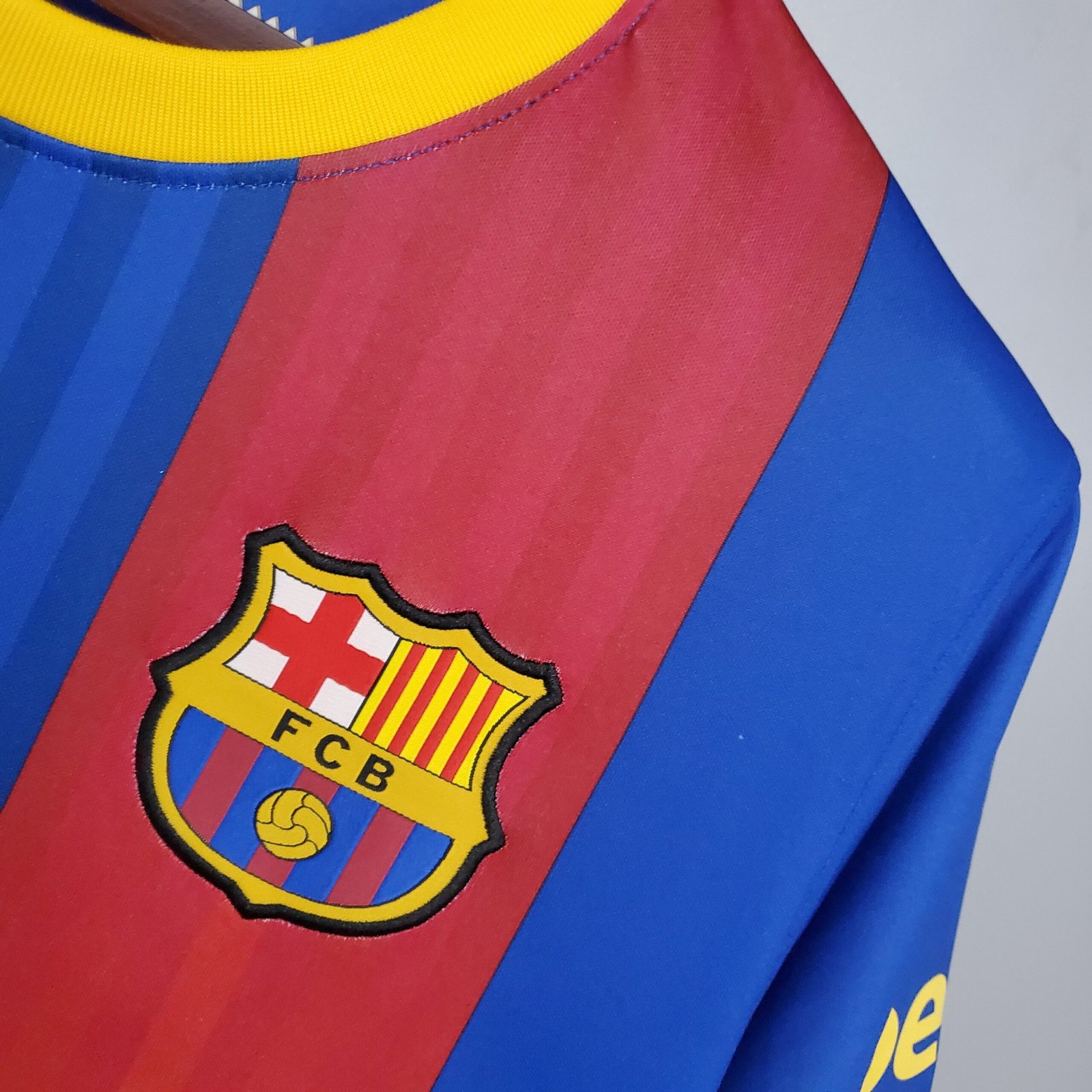 Camisa do FC Barcelona (Listrada) Home 2020/2021 – Versão Torcedor – KS  Sports – Camisas de Times e Seleções