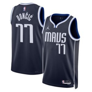 Regata NBA Dallas Mavericks Statement Edition 2022/23 Luka Doncic 77 - Azul