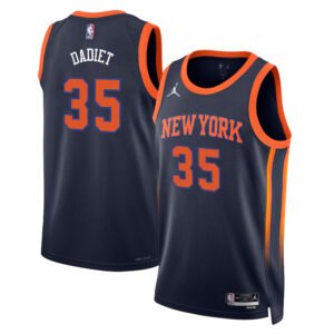 Regata NBA New York Knicks Statement Edition Pacome Dadiet 35 - Preta