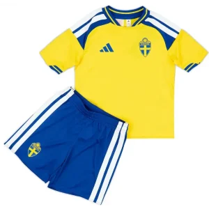 Kit Infantil I da Suécia Home 2026 – Camisa + Short